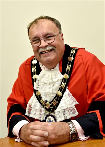 Mayor John Thomas 